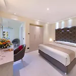 Palazzo Tritone & Abagnale B&B 4*
