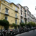 B&B Palazzo Tritone & Abagnale 4*