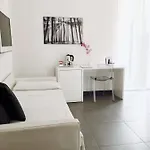 B&B Palazzo Tritone & Abagnale 4*