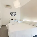 Palazzo Tritone & Abagnale B&B