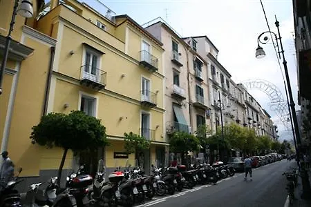 B&B Palazzo Tritone & Abagnale 4*
