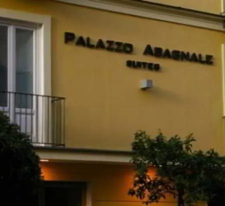 Palazzo Tritone & Abagnale 소렌토