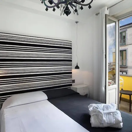 B&B Palazzo Tritone & Abagnale 4*