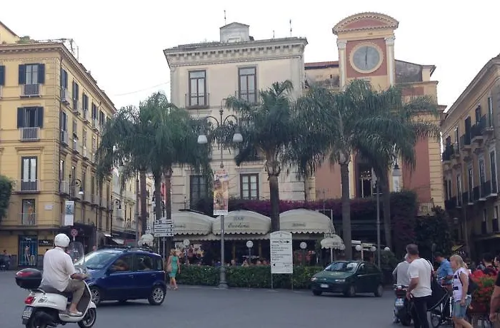 Palazzo Tritone & Abagnale Alojamento de Acomodação e Pequeno-almoço Sorrento