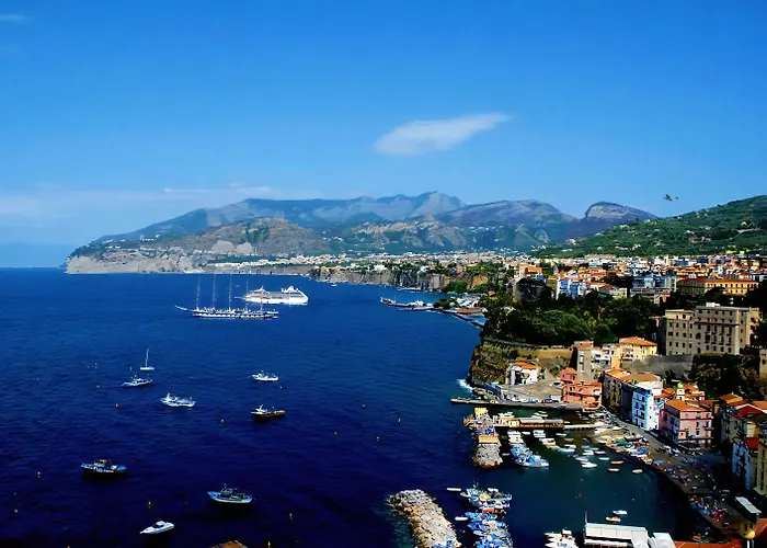 Palazzo Tritone & Abagnale Alojamento de Acomodação e Pequeno-almoço Sorrento