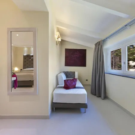 Palazzo Tritone & Abagnale Sorrento