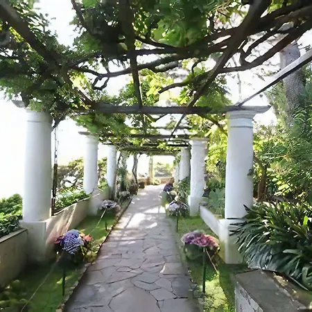 Bed & Breakfast Palazzo Tritone & Abagnale