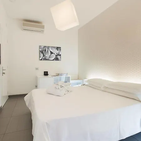 Palazzo Tritone & Abagnale Couette-café