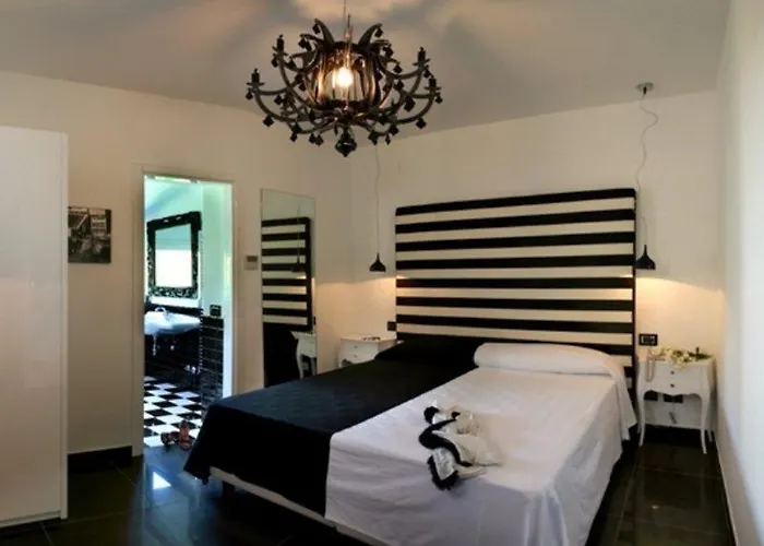 Palazzo Tritone & Abagnale Bed and Breakfast