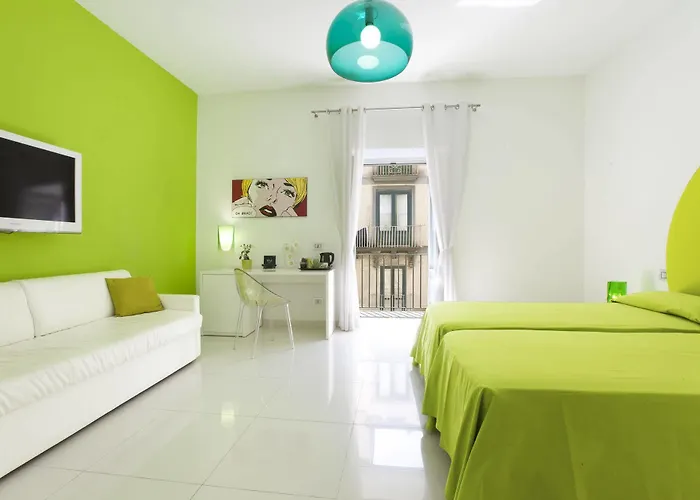 Palazzo Tritone & Abagnale Bed and Breakfast